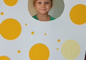 żółta fotobudka