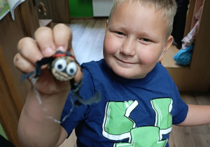 Patryk z breloczkiem