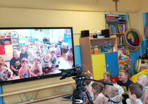 Dzieci w telewizji.