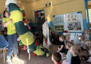 SPOTKANIE AUTORSKIE Z PISARKĄ BARBARĄ SZELĄGOWSKĄ