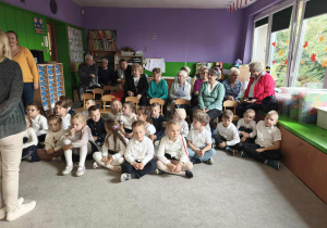 Pani Dyrektor dziękuje zaproszonym gościom za obecność.