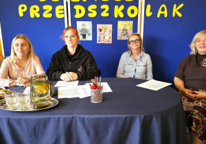 Jurry czuwa nad przebiegiem konkursu.