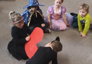 wróżba z serca z imionami