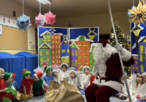 Wizyta Świętego Mikołaja w grupie.