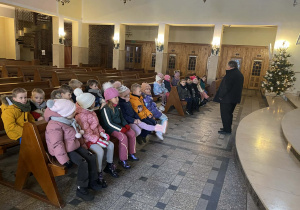 Wspólne zdjęcie w kościele