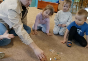 Zajęcia edukacyjne z jubilerem.