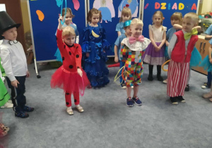 Występ artystyczny dzieci.