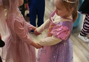 tańce i zabawy karnawałowe