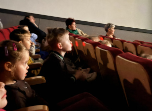 Basia. Jestem w sam raz.