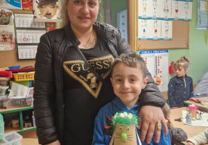 Armando z mamą i ich zajączek