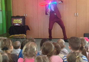 Pokaz kolorowych ledów.