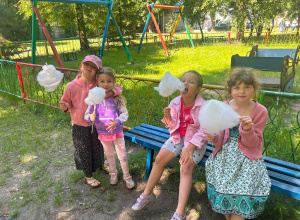 Dzień Dziecka w przedszkolnym ogrodzie.